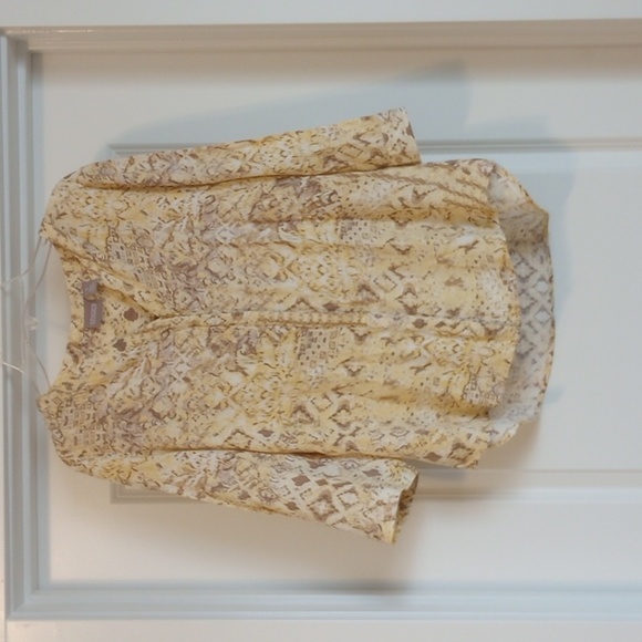 Chicos Womens Button Up Sz M Yellow Tan Print 3/4 Sleeves High Low Spring Summer - Picture 1 of 9